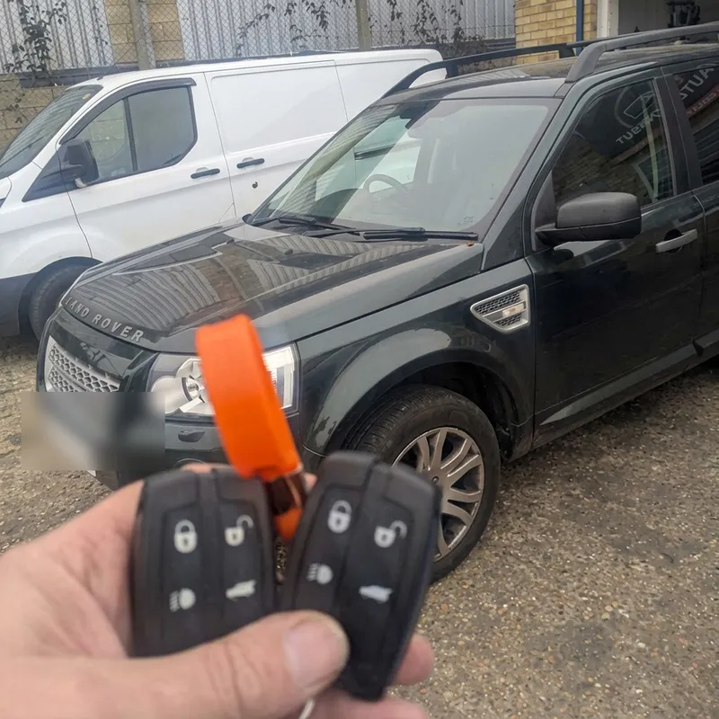 Replacement remote keys programmed for a Land Rover Freelander