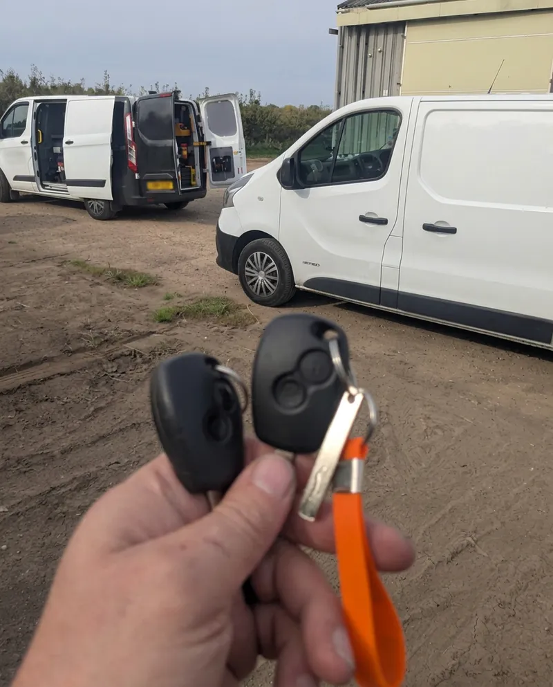 Van keys replaced for a Renault Trafic on site